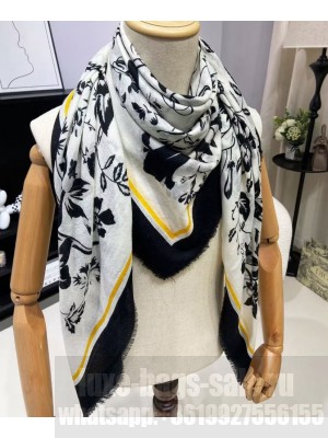 Gucci Women's Floral Print Shawl
