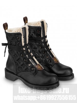 Louis Vuitton Women's Metropolis Flat Boots 1A95WZ Black