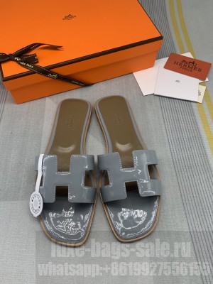 Hermes Oran Patent Calfskin Flat Slide Sandals 113 2022 Collection