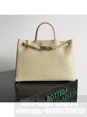 Bottega Veneta Andiamo Silky calfskin 810214 Natural