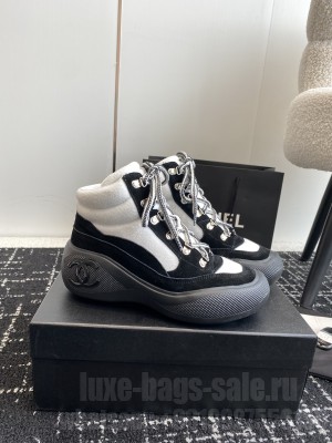 Chanel Coco Neige Wool and Suede Snow Sneakers 5cm G45337