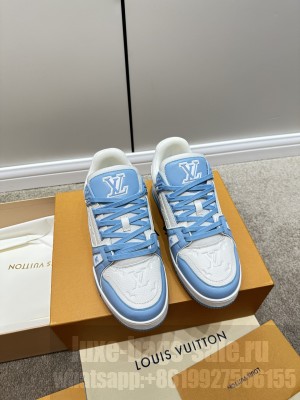 Louis Vuitton Unisex LV Trainer Sneakers 2023 017