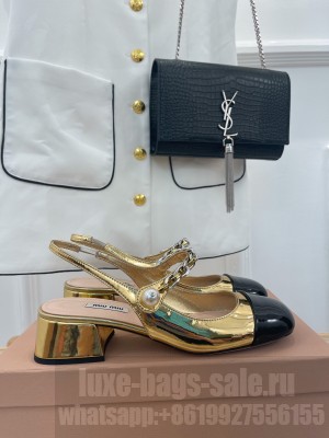 Miu Miu Patent leather Slingback pumps with metal chain and artificial pearl Black/Gold