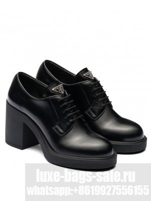 Prada Women's Heeled Brushed Leather Lace-ups Black