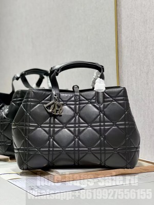LADY DIOR TOP HANDLE LARGE BAG Latte Cannage Lambskin C0088 BLACK&BLACK