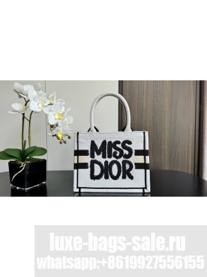 Small Dior Book Tote Two-Tone white and Black Miss Dior Graffiti Embroidery M1265Z