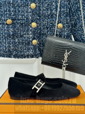 Hermes Jane ballet velvet flat black