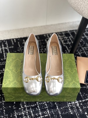 Gucci Women's Low heel Pump with Horsebit Silver