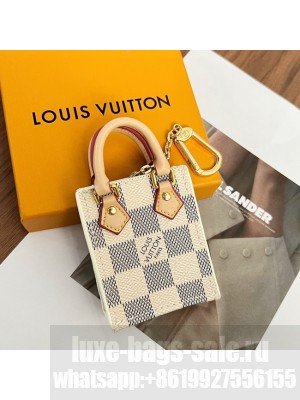Louis Vuitton Pendants CE9379