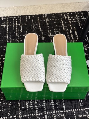 Bottega Veneta Women's 4.5cm Knot mules white