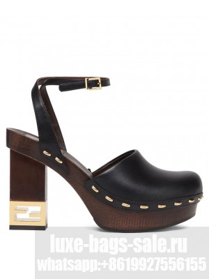 Fendi Women's Baguette Show 8Z8375 Black