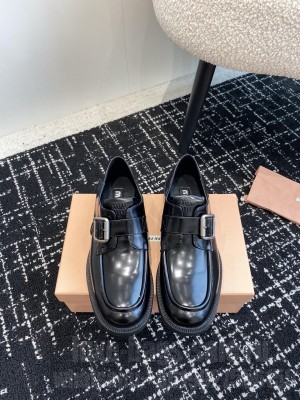 Miu Miu Leather brogue Loafer Black