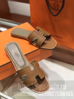 Hermes Oran Flat slippers in epsom leather 01 2021 Collection