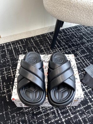 Dolce & Gabbana Man's Calfskin Slide sandals 015
