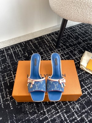 Louis Vuitton Women's Neo Revival Mule 05