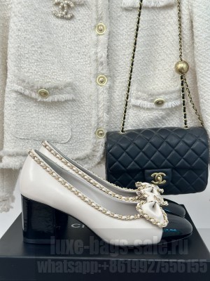 Chanel Women's 6.5cm Chain Around And Bow Pumps White 2024