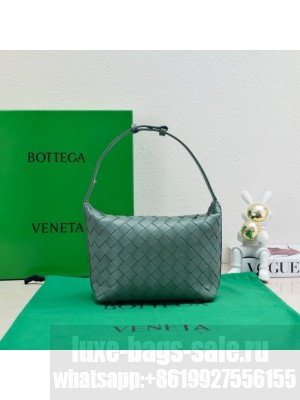 Bottega Veneta Mini Wallace 754443 green