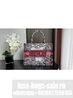 Medium Dior Book Tote Ecru Multicolor Dior 4 Saisons Hiver Soleil Embroidery M1296ZEB