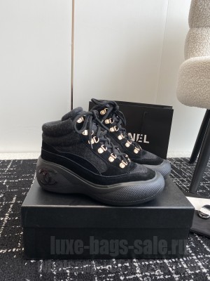Chanel Coco Neige Wool and Suede 5cm G45337 Black Snow Sneakers