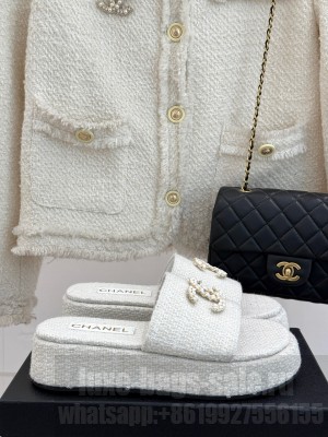 Chanel knit mules with CC logo white 2025
