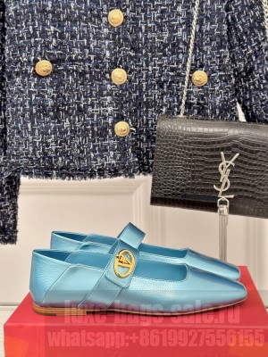 Valentino Garavani VLogo Locker Mary-Jane ballerina in calfskin Blue
