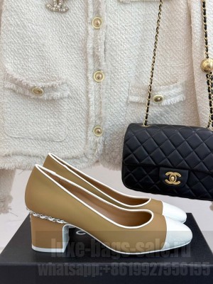 Chanel Lambskin with Chain Pumps Beige