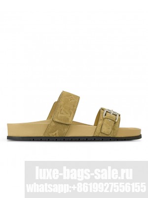 Louis Vuitton Women's Bom Dia Flat Comfort Mule 1ABOYG Cream