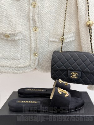 Chanel crystal CC Logo slippers flat black velvet 2025