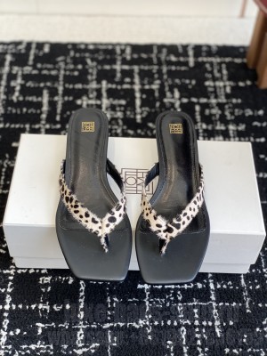 TOTEME leopard haircalf heeled flip flops