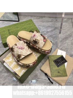 Gucci GG Canvas Platform 5cm Slide Sandals 2023 06