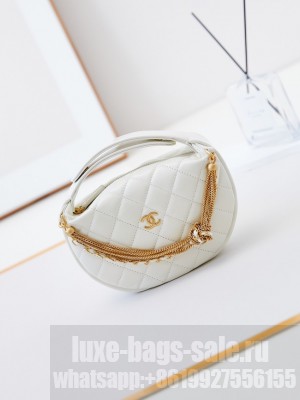 CHANEL POUCH AP4058 white