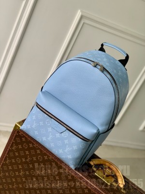 Louis Vuitton Discovery Backpack M14020-7