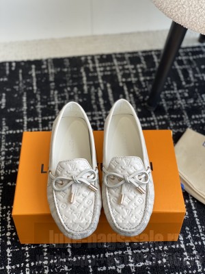 Louis Vuitton Women's Gloria Flat Loafer 04