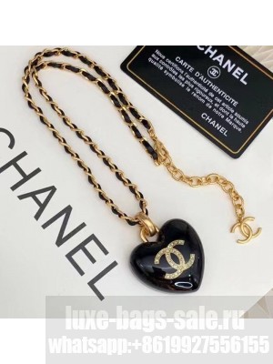 Chanel Heart Pendant Necklace Black/Gold Spring/Summer 2021 Collection
