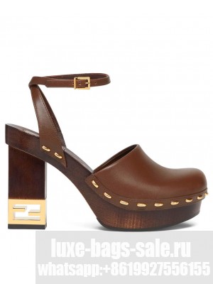Fendi Women's Baguette Show 8Z8375 Coffee