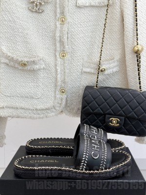 Chanel flat CC with chain slippers black 2025