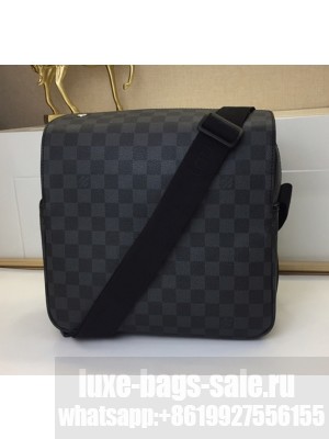 Louis Vuitton Naviglio Damier Graphite Canvas Messenger Bag 