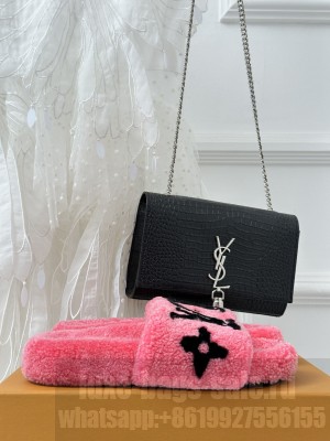 Louis Vuitton Shearling Flat Slide Sandals 2023 023