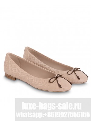 Louis Vuitton Women's Nina Flat Ballerina 1ABHDS Apricot