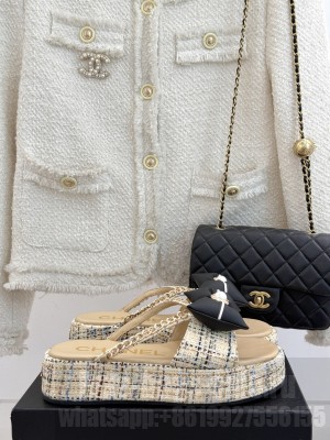 Chanel platfrom cc slipper with bow and pearl beige 2025