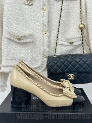 Chanel Women's 6.5cm Chain Around And Bow Pumps Beige 2024