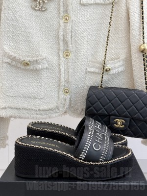 Chanel platform CC with chain black slippers 2025