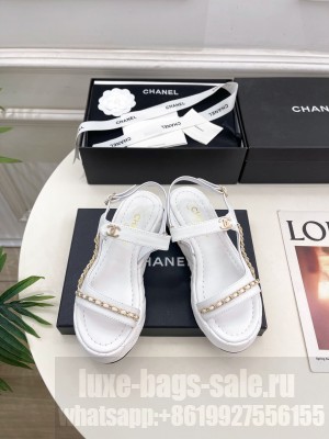 Chanel platform 6cm with chain Lambskin sandals white 2025