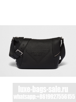 Prada Leather bag with shoulder strap 2VH165 black