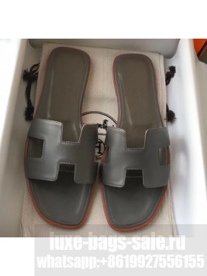 Hermes Oran Flat Slipper Sandals in Swift Box Calfskin Etoupe 05
