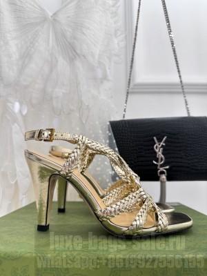 GUCCI WOMEN'S CRYSTAL INTERLOCKING G SANDAL GOLD