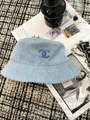 Chanel Reversible bucket hat