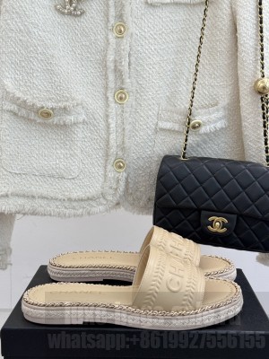 Chanel flat CC with chain beige slippers 2025