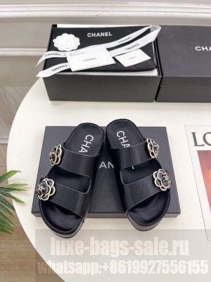 Chanel Camellia platform calf leather mules black 2025
