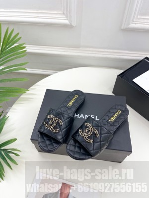 Chanel Quilted Lambskin Flat Slide Sandals with Chain CC 2023 Black